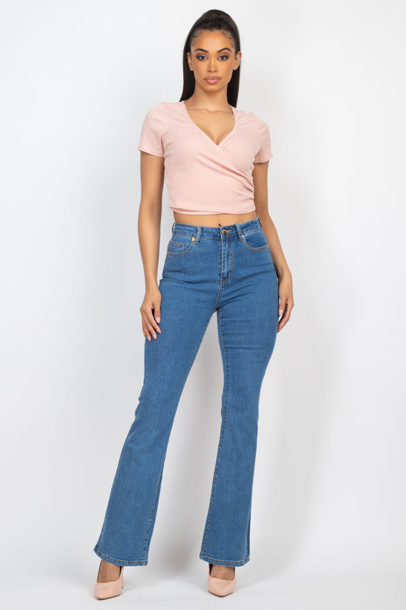 Short-sleeve V-neck Crop Top - Supreme Deals